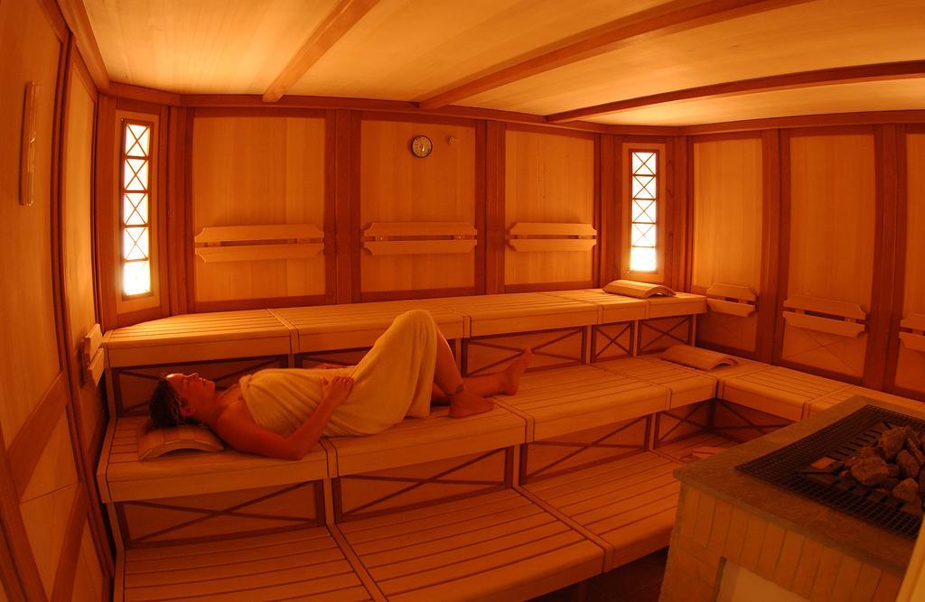 Fortina Spa Resort سليمة المظهر الخارجي الصورة A modern Finnish sauna