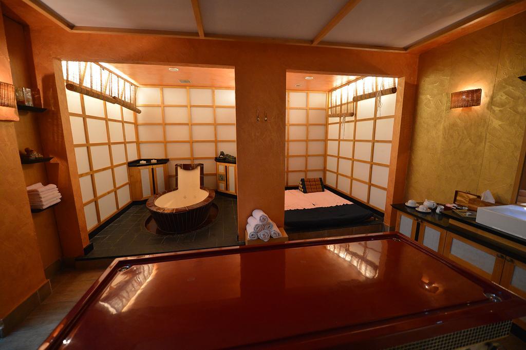 Fortina Spa Resort سليمة المظهر الخارجي الصورة A private onsen