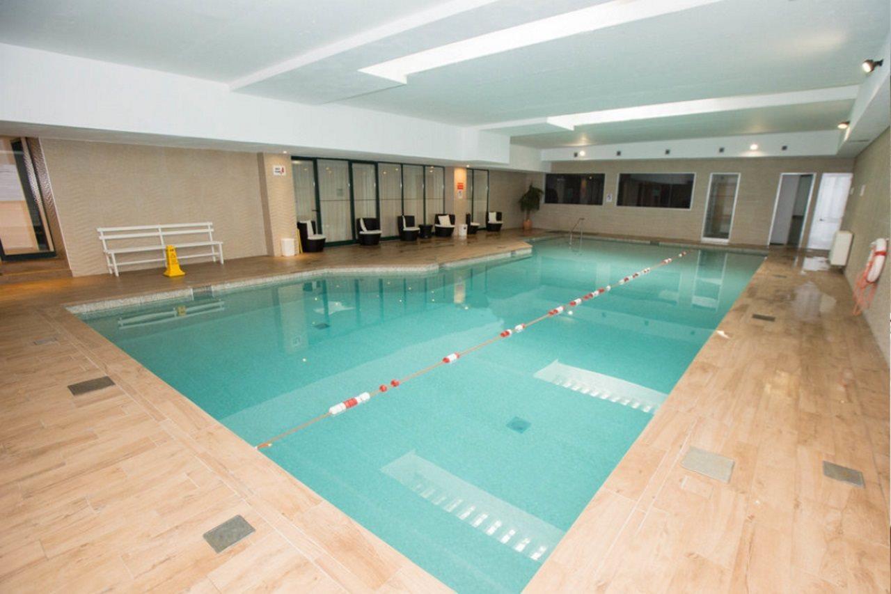 Fortina Spa Resort سليمة المظهر الخارجي الصورة The swimming pool at the hotel