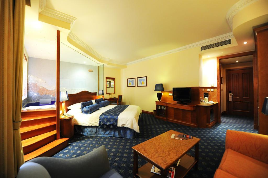 Fortina Spa Resort سليمة المظهر الخارجي الصورة A room at the hotel
