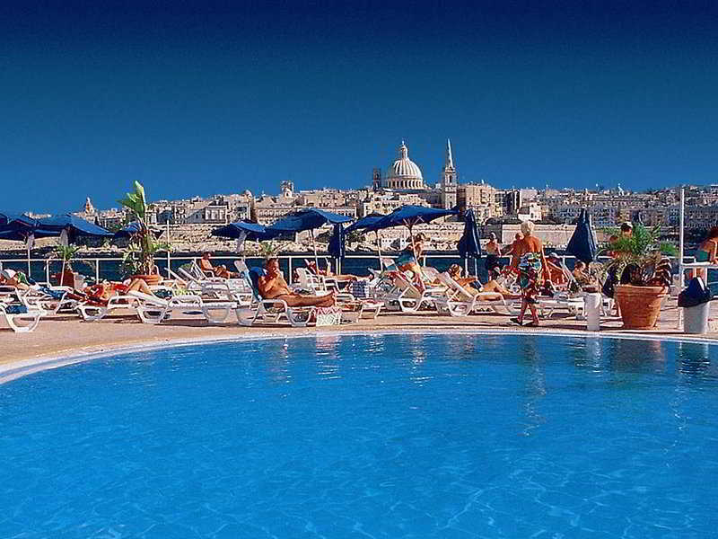 Fortina Spa Resort سليمة المظهر الخارجي الصورة View of the pool at the Westin St. George