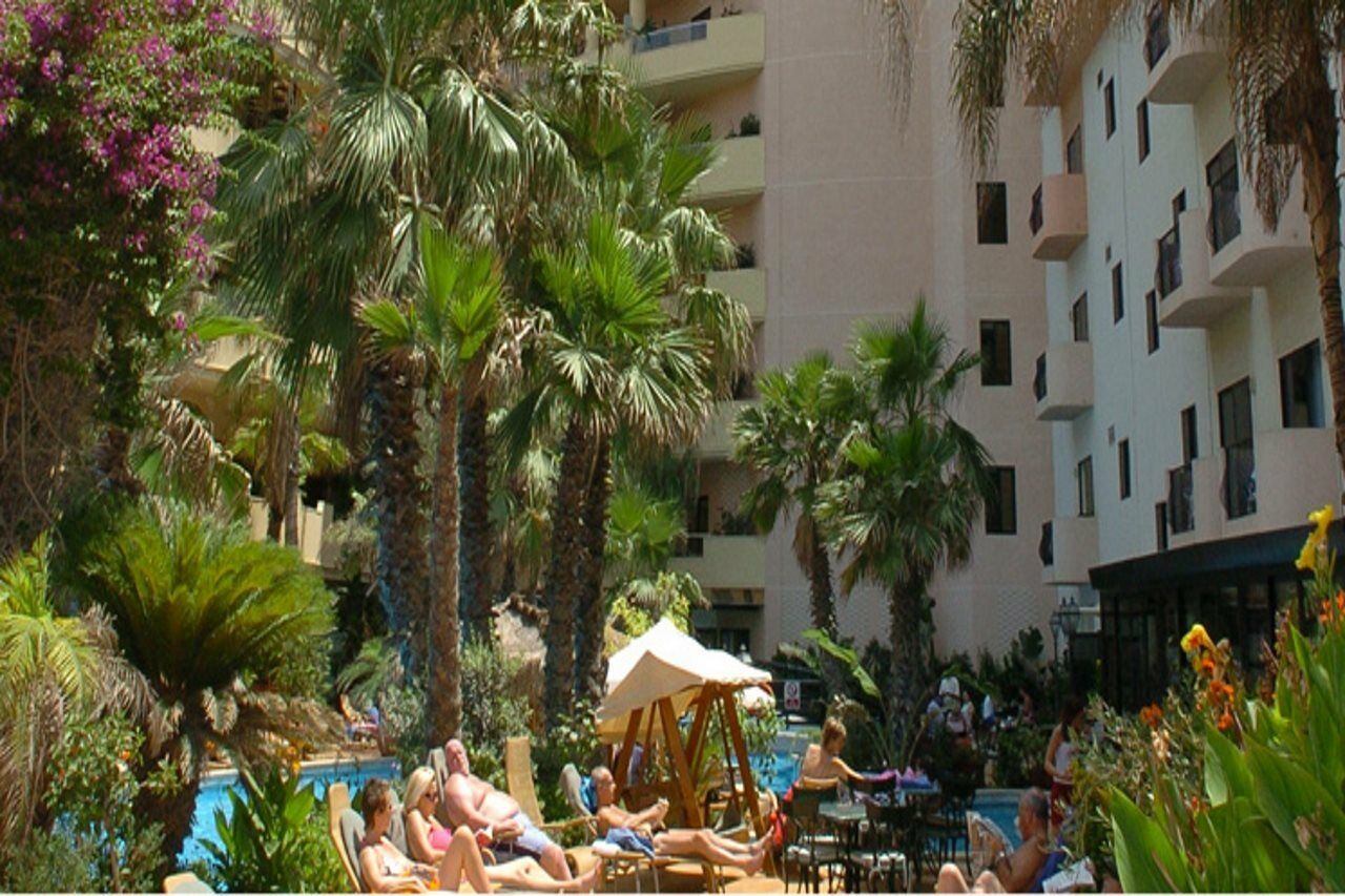 Fortina Spa Resort سليمة المظهر الخارجي الصورة The hotel's pool